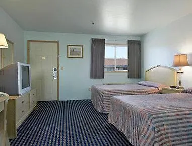 Travelodge By Wyndham Seattle North Of Downtown